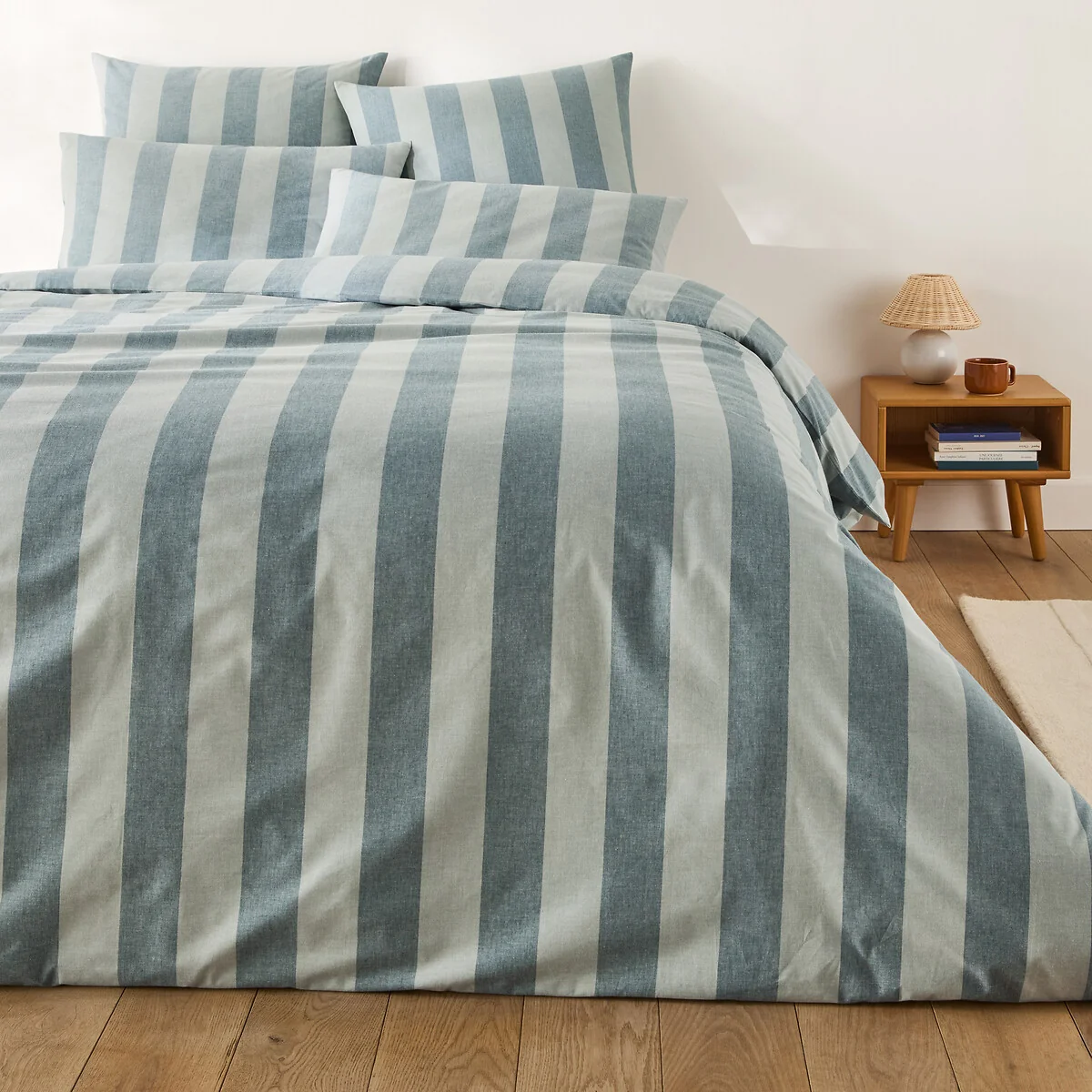 Tamori Grey-Green Duvet Cover in Cotton – image 2