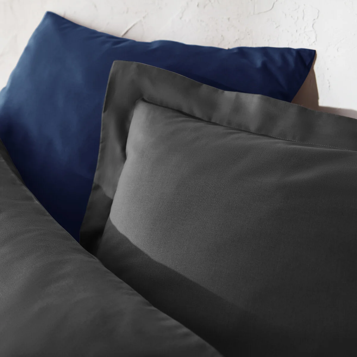 Scenario Plain Polycotton Duvet Cover – image 3