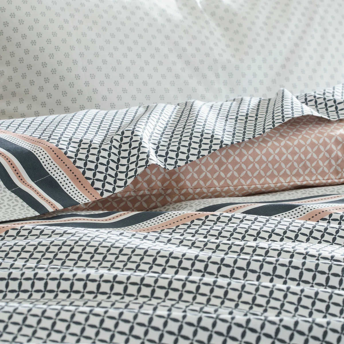 Nayma Geometric 100% Cotton Duvet Cover – image 2