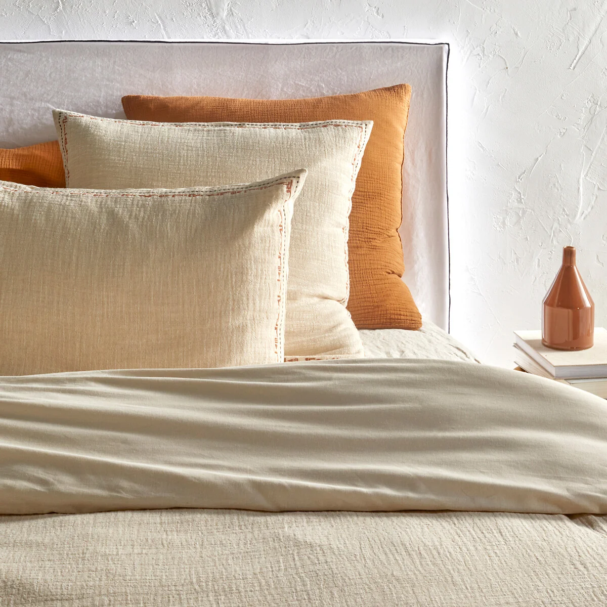 Thesari Two-Sided Linen and Cotton Muslin Duvet Cover – image 1