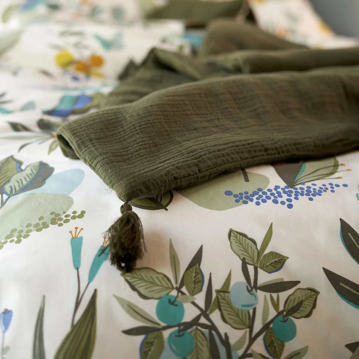 Gardane Floral 100% Organic Cotton Duvet Cover – image 2