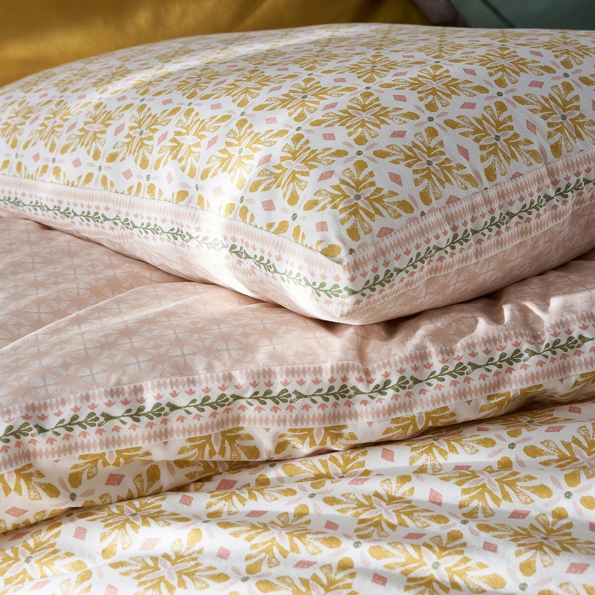 Gardenia Printed Duvet Cover – image 2