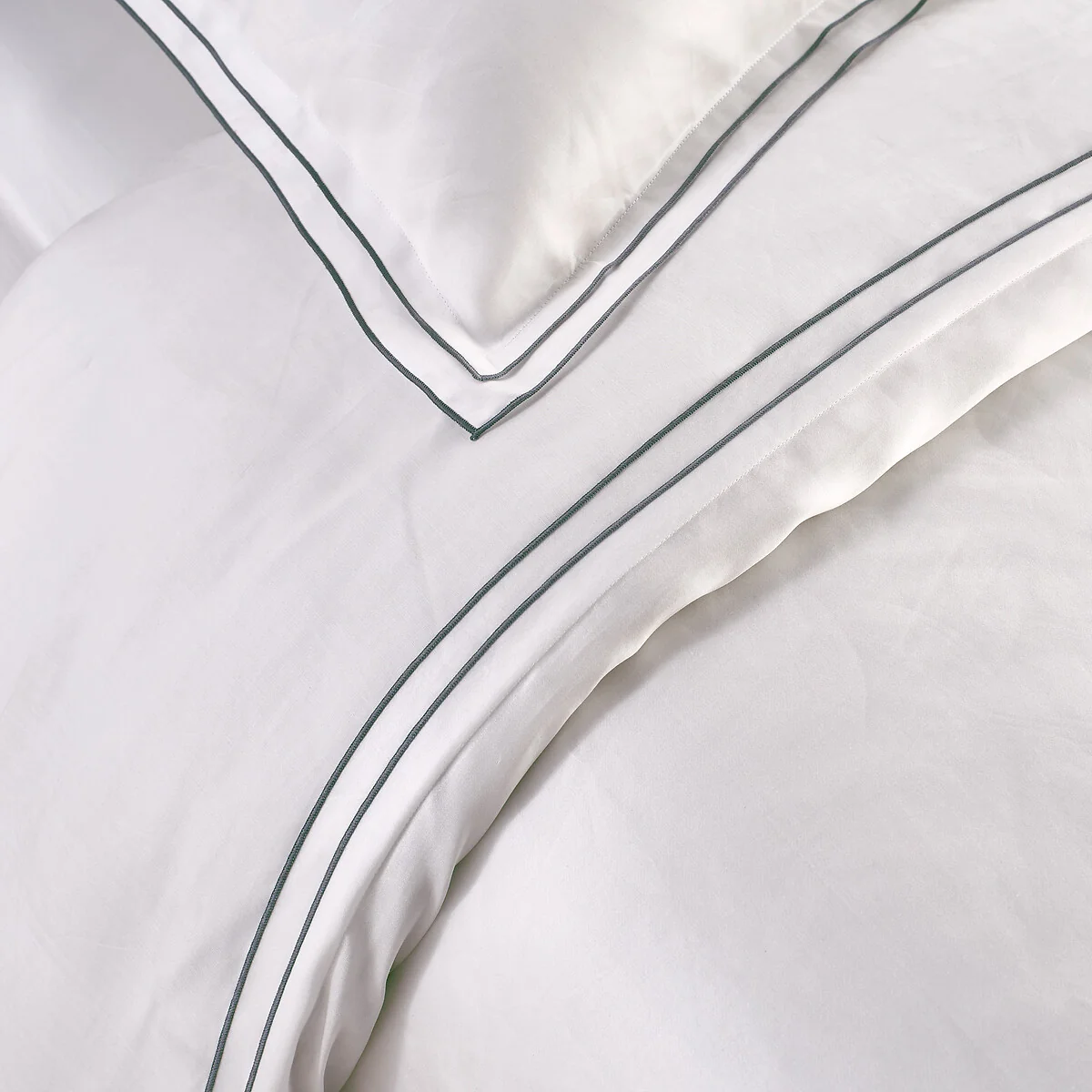 Tucci 100% Organic Cotton Satin 300 Thread Count Duvet Cover – image 2