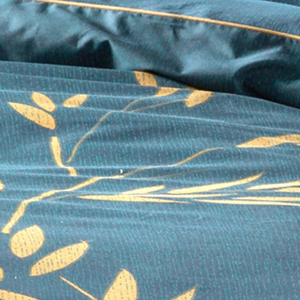 Izumi Floral Cotton Percale 200 Thread Count Duvet Cover – image 2
