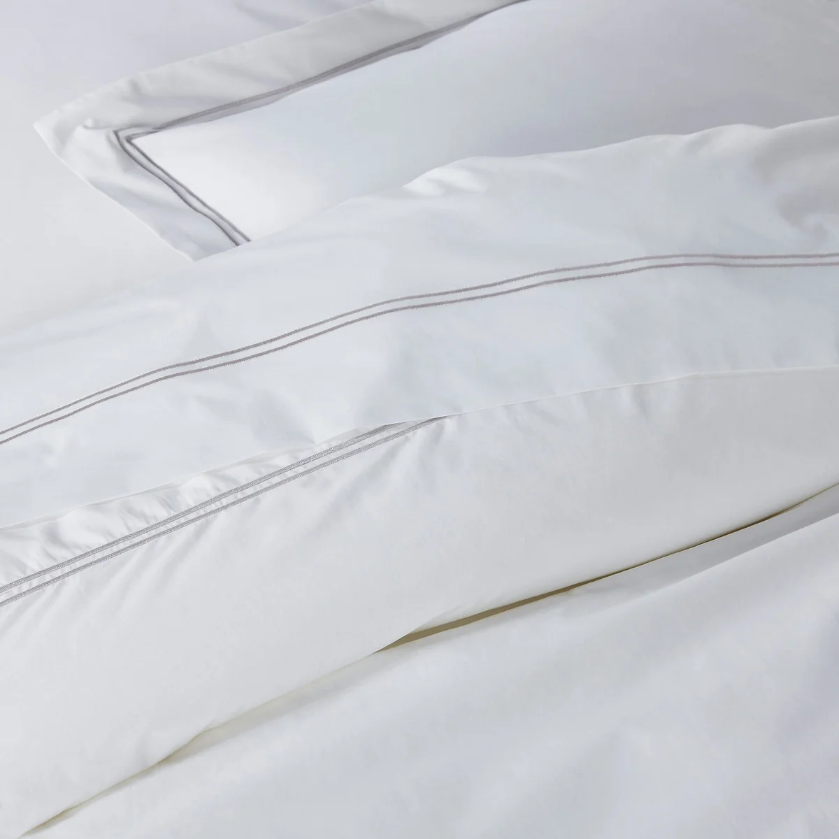 Palace Plain 100% Cotton Percale 200 Thread Count Duvet Cover – image 2