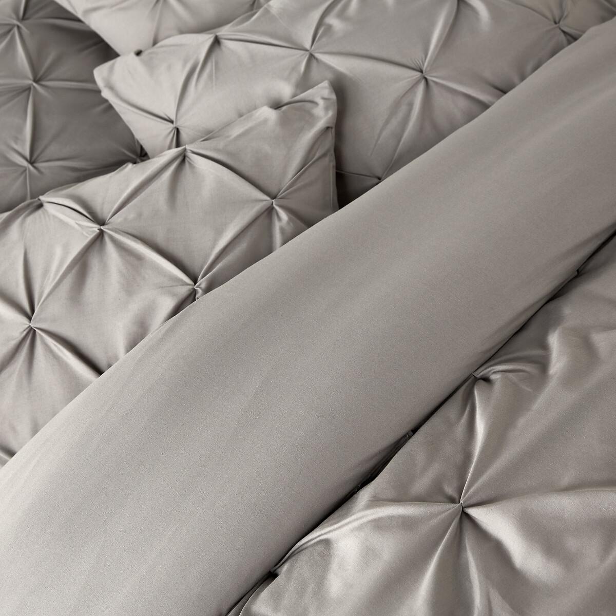 Blanche Pintuck Duvet Cover – image 2
