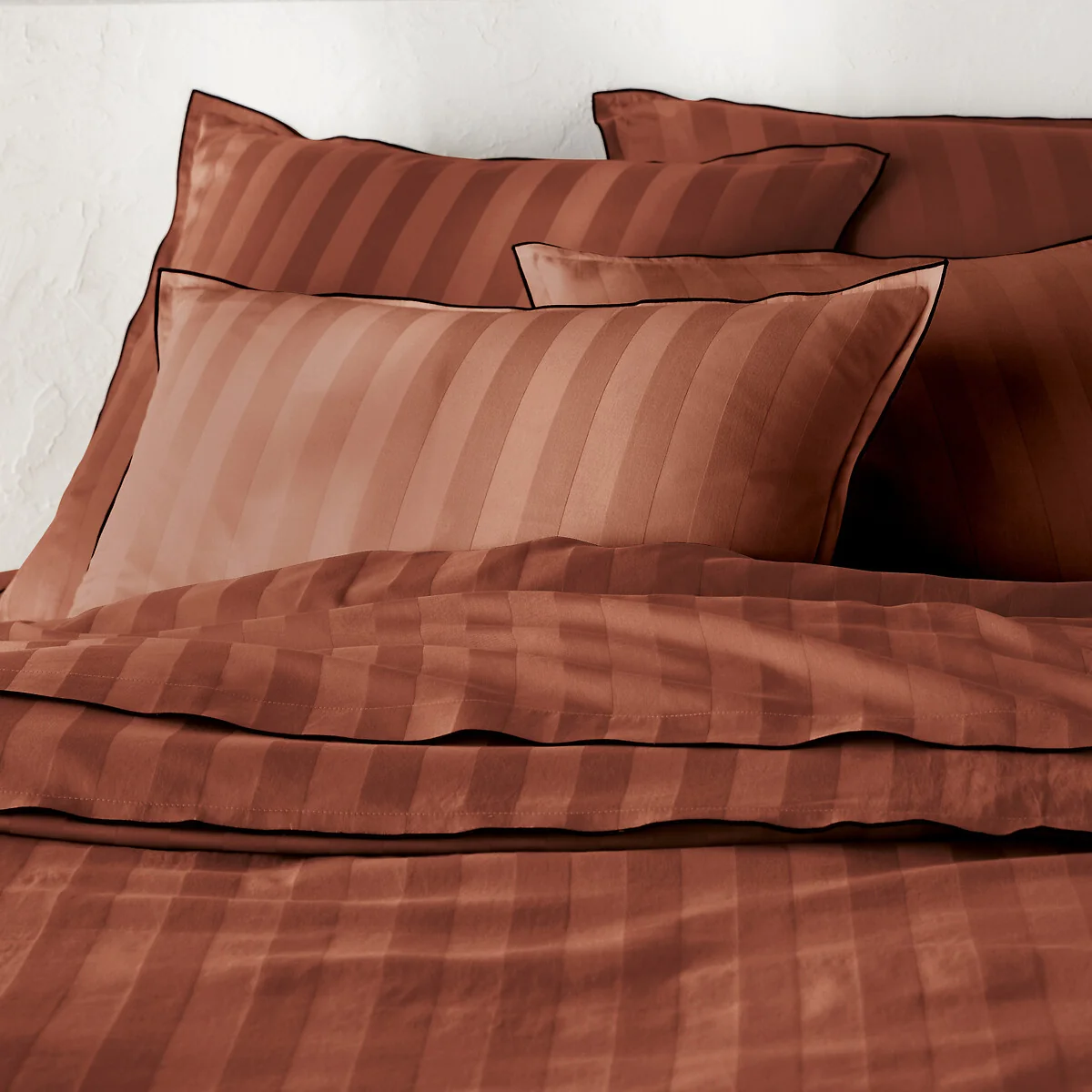 Victor Striped Washed Cotton Satin 300 Thread Count Duvet Cover – image 2