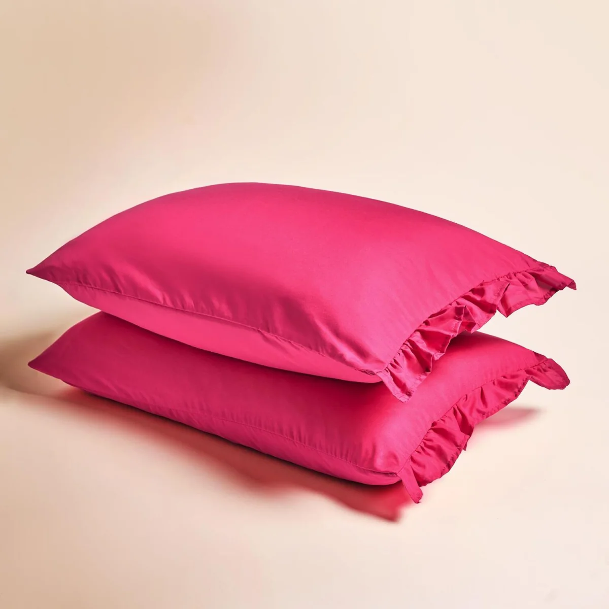 OHS Frill Edge Duvet Cover Set - Hot Pink / 48cm – image 4