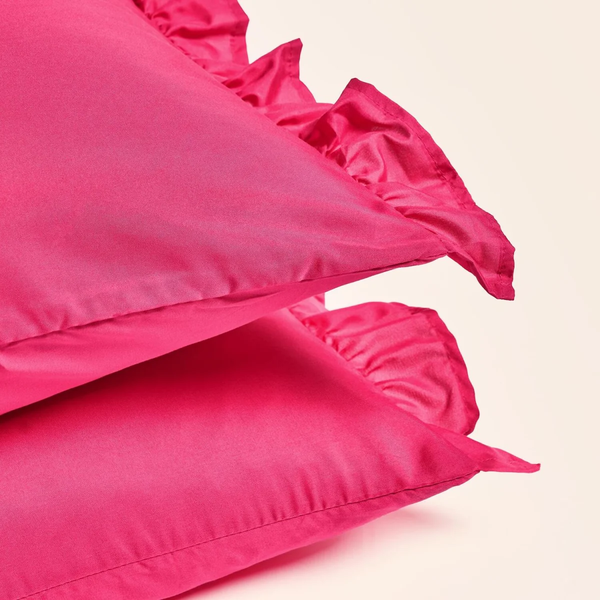 OHS Frill Edge Duvet Cover Set - Hot Pink / 48cm – image 5