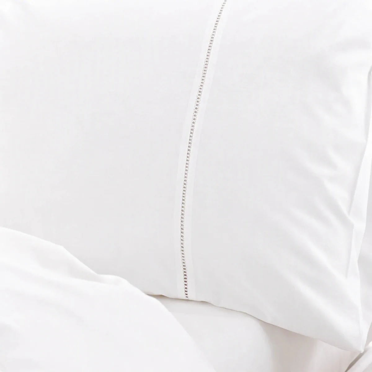 Martex Embroidered Duvet Cover Set - White / King – image 6