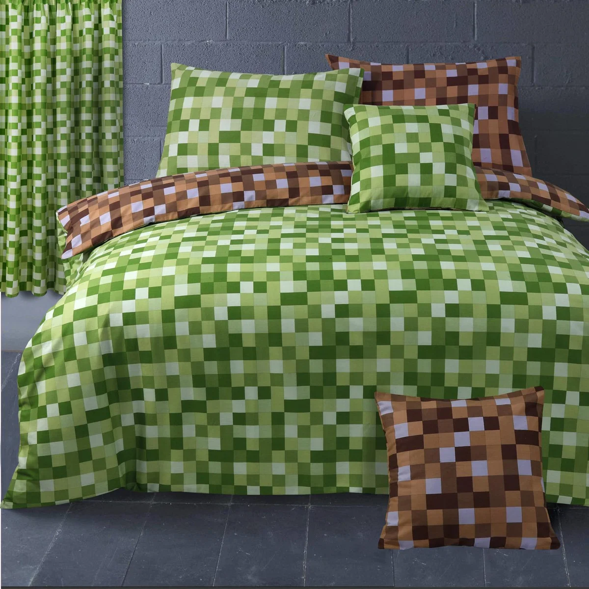 Printed Checkered Pixels Green Duvet Cover and Pillowcase Set - Green / Double