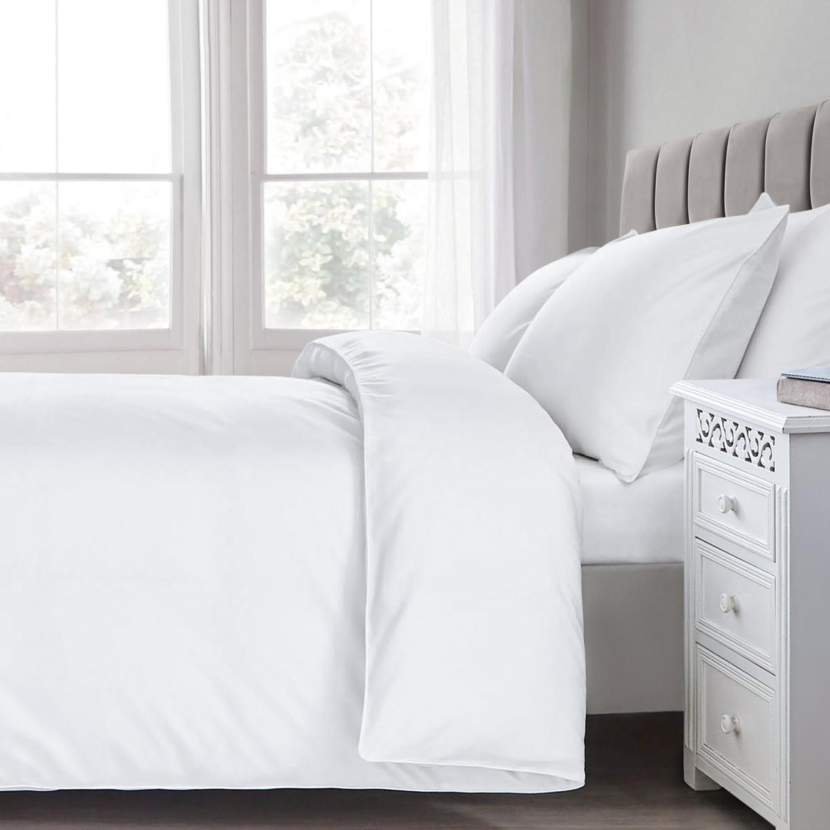 Luxury Percale 200 Count Easycare Duvet Cover and Pillowcase Set - White