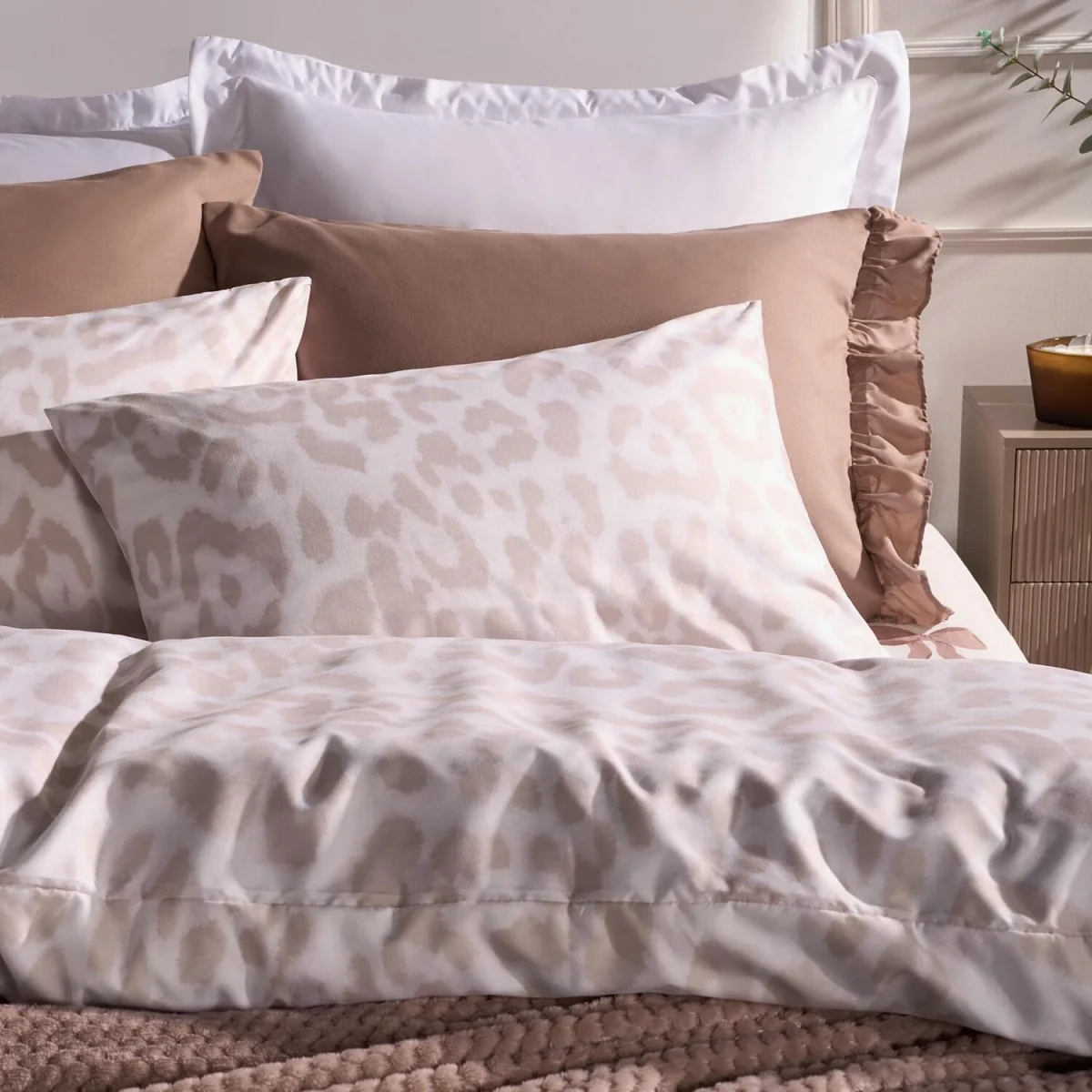 OHS Leopard Print Duvet Cover Set - Stone / 1.1kg – image 3