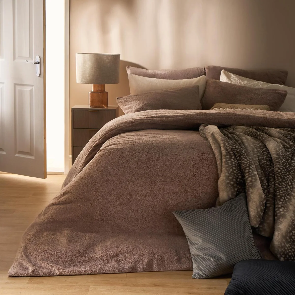 OHS Teddy Fleece Duvet Cover Set - Natural / 31cm / 1.96kg – image 5