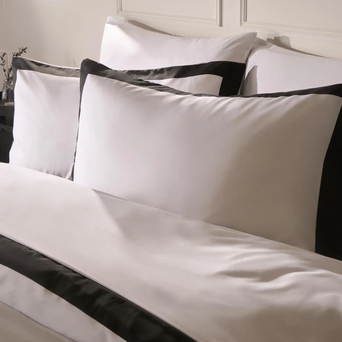 OHS Contrast Border Duvet Cover Set - Monochrome / 0.8kg / Plump¿ – image 4