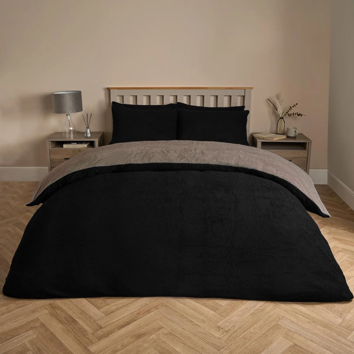 OHS Teddy Fleece Reversible Duvet Cover Set - Black/Natural / 32cm / 1.67kg – image 1