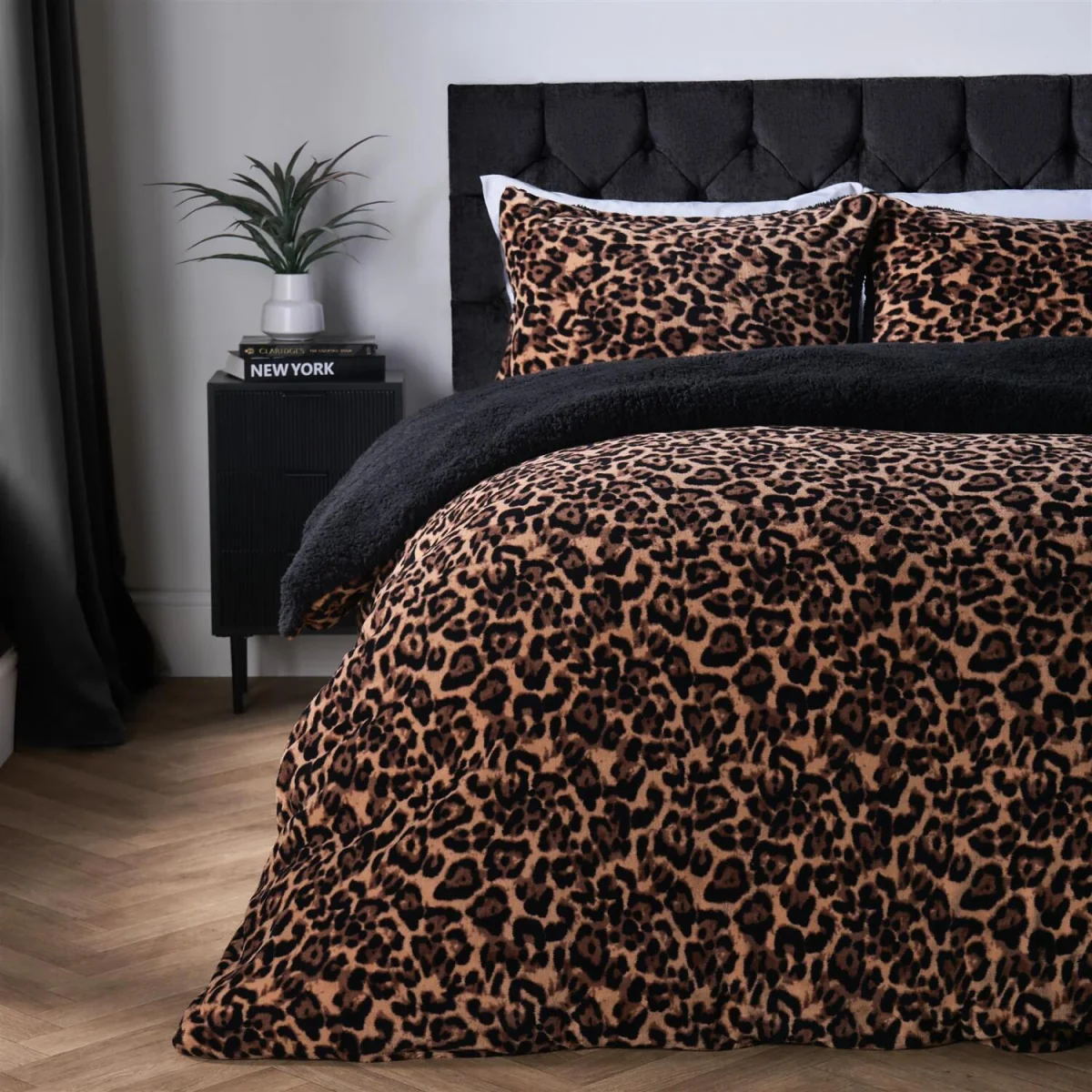OHS Leopard Fleece Duvet Cover Set - Natural / Plump¿ / 32cm / 1.75kg – image 2