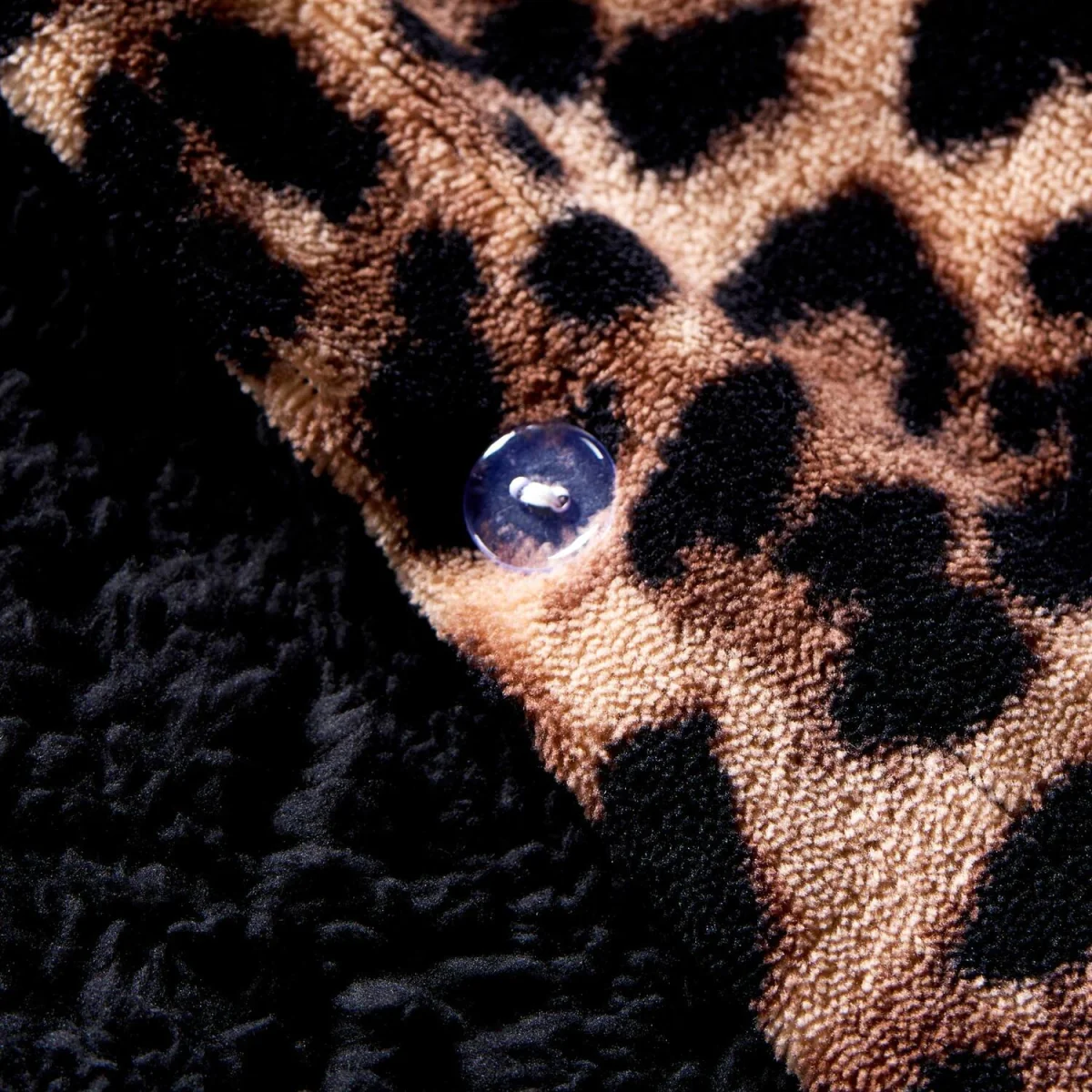 OHS Leopard Fleece Duvet Cover Set - Natural / Plump¿ / 32cm / 1.75kg – image 3