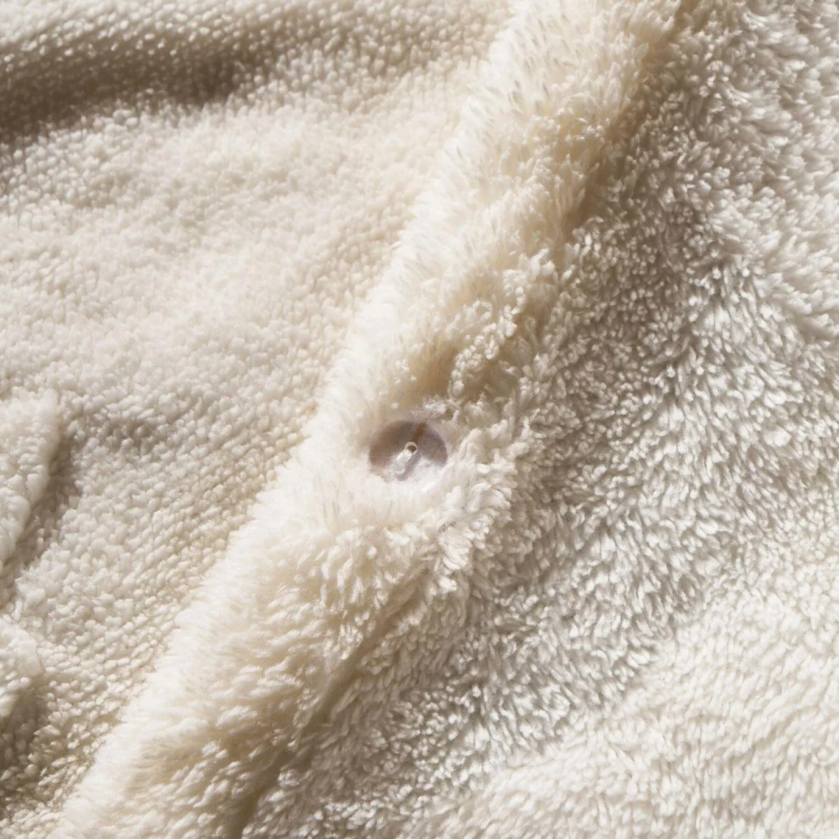 OHS Winter Tree Tufted Teddy Fleece Duvet Cover Set - White / Double – image 3