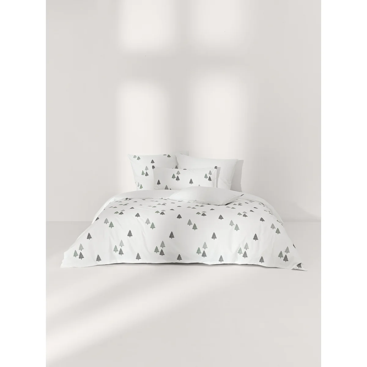 Embroidered Cotton Percale Christmas Duvet Cover Darina – image 2