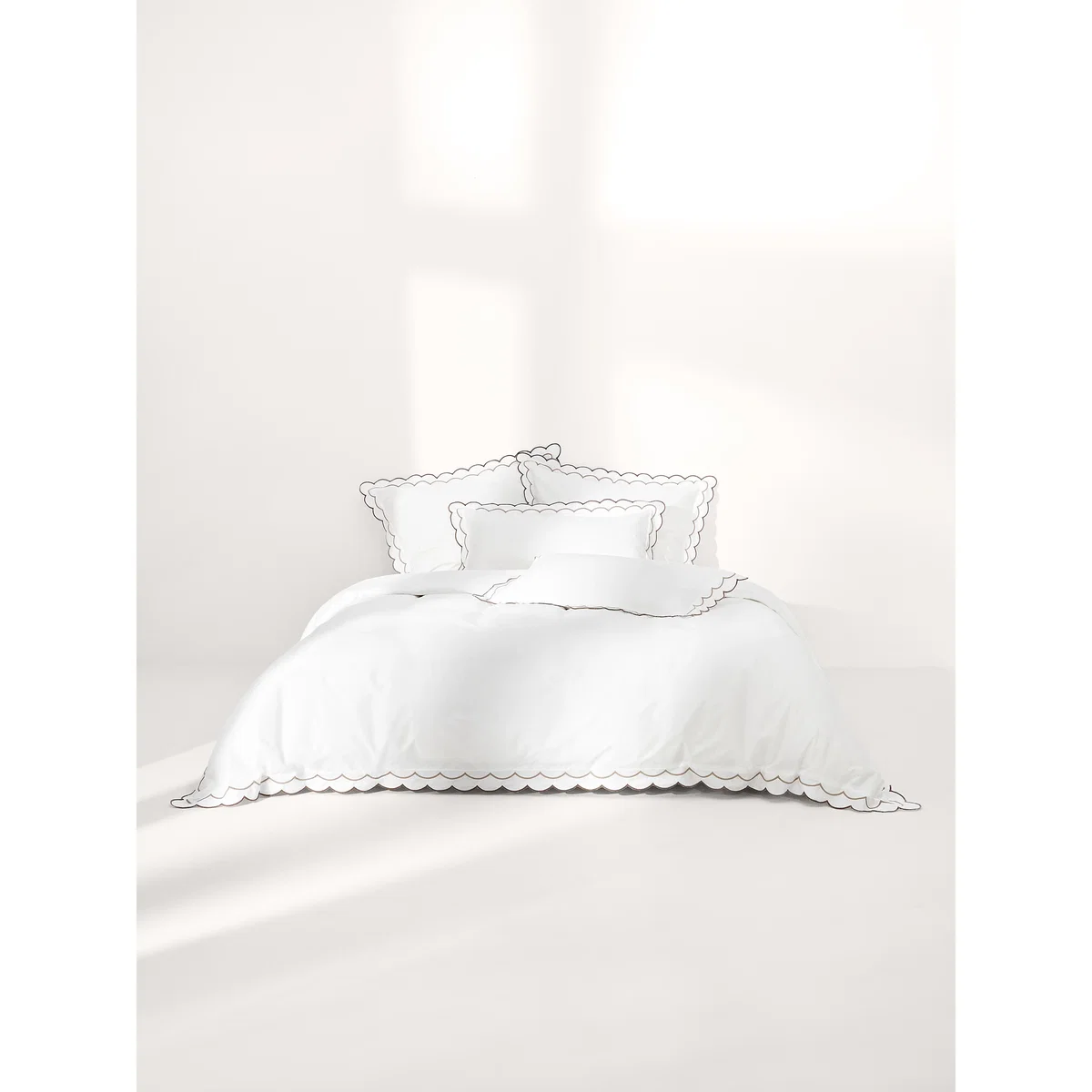 Cotton Percale Duvet Cover Atina with Wavy Hem – image 2