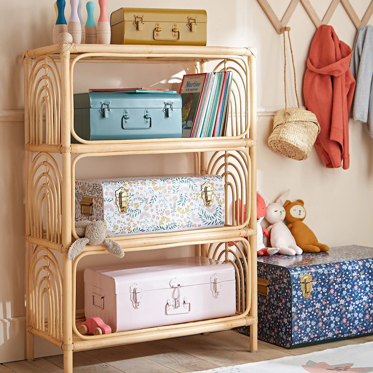 Thao Shelving Unit – image 2