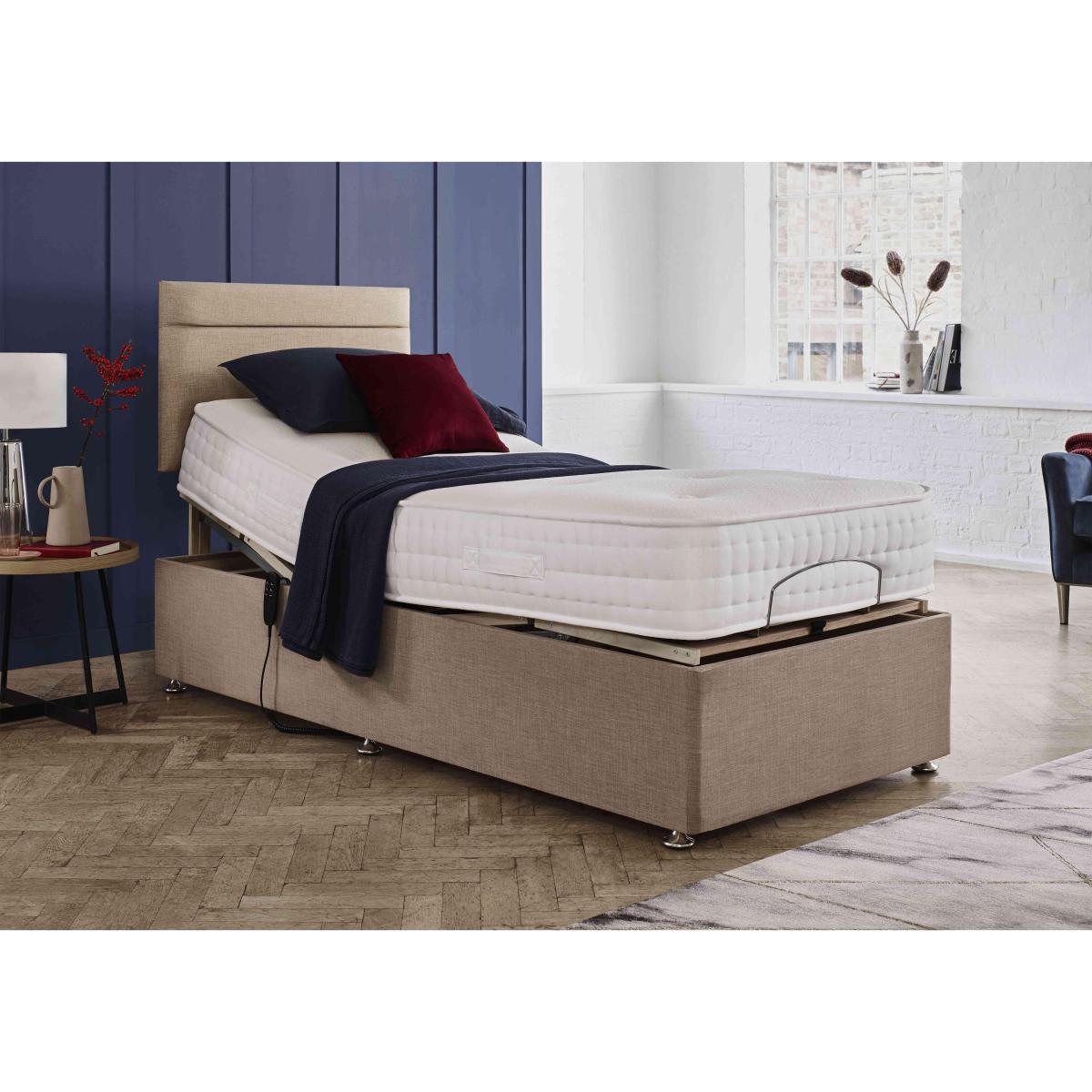 Highgrove - Motion Reflex Adjustable Divan Set with Mirage Headboard - Small Double - Linoso Dove – image 2