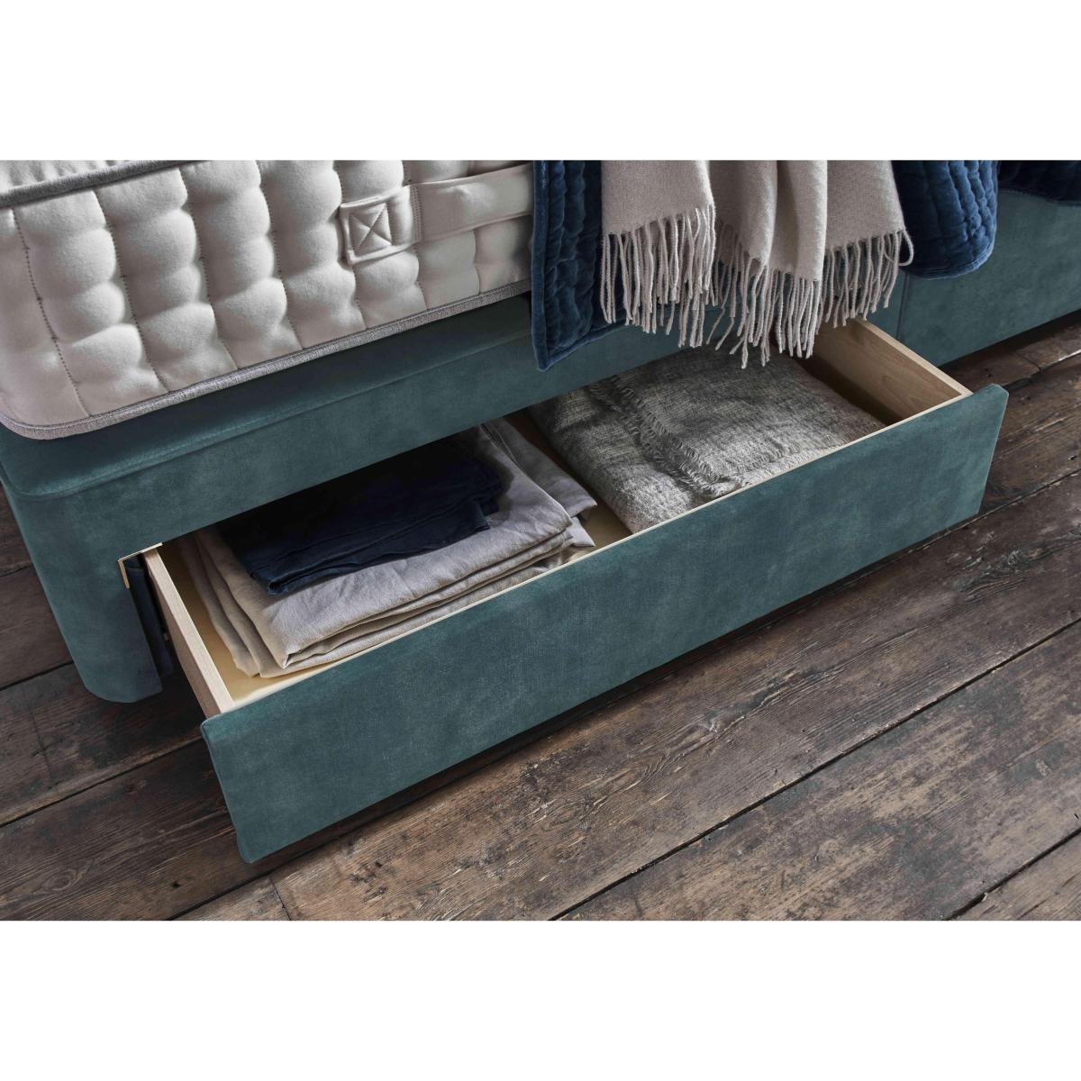 Harrison Spinks - Yorkshire 15K Medium Divan Set with 4 Drawers - Small Double – image 5