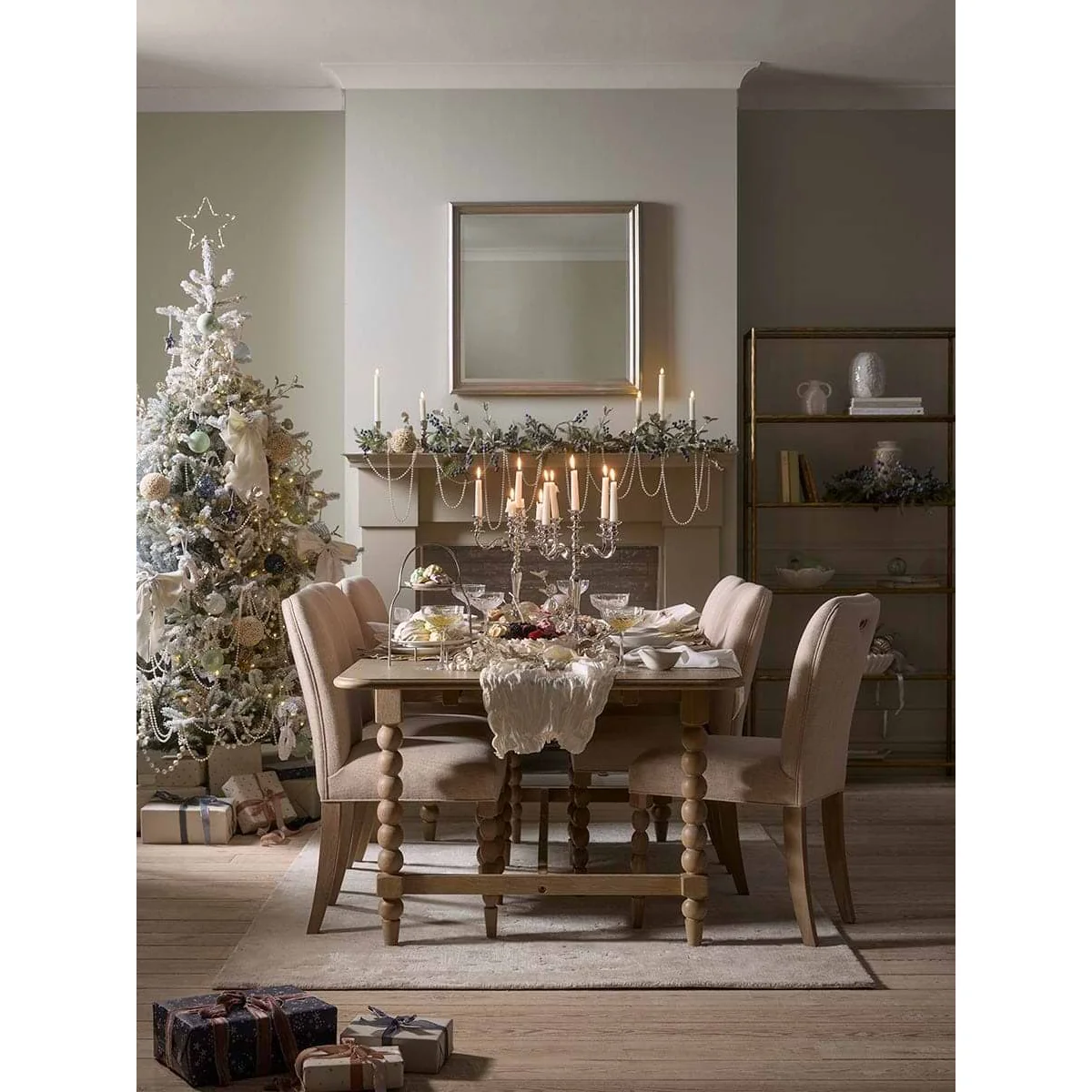 Small Classic Candelabra - Silver – image 4