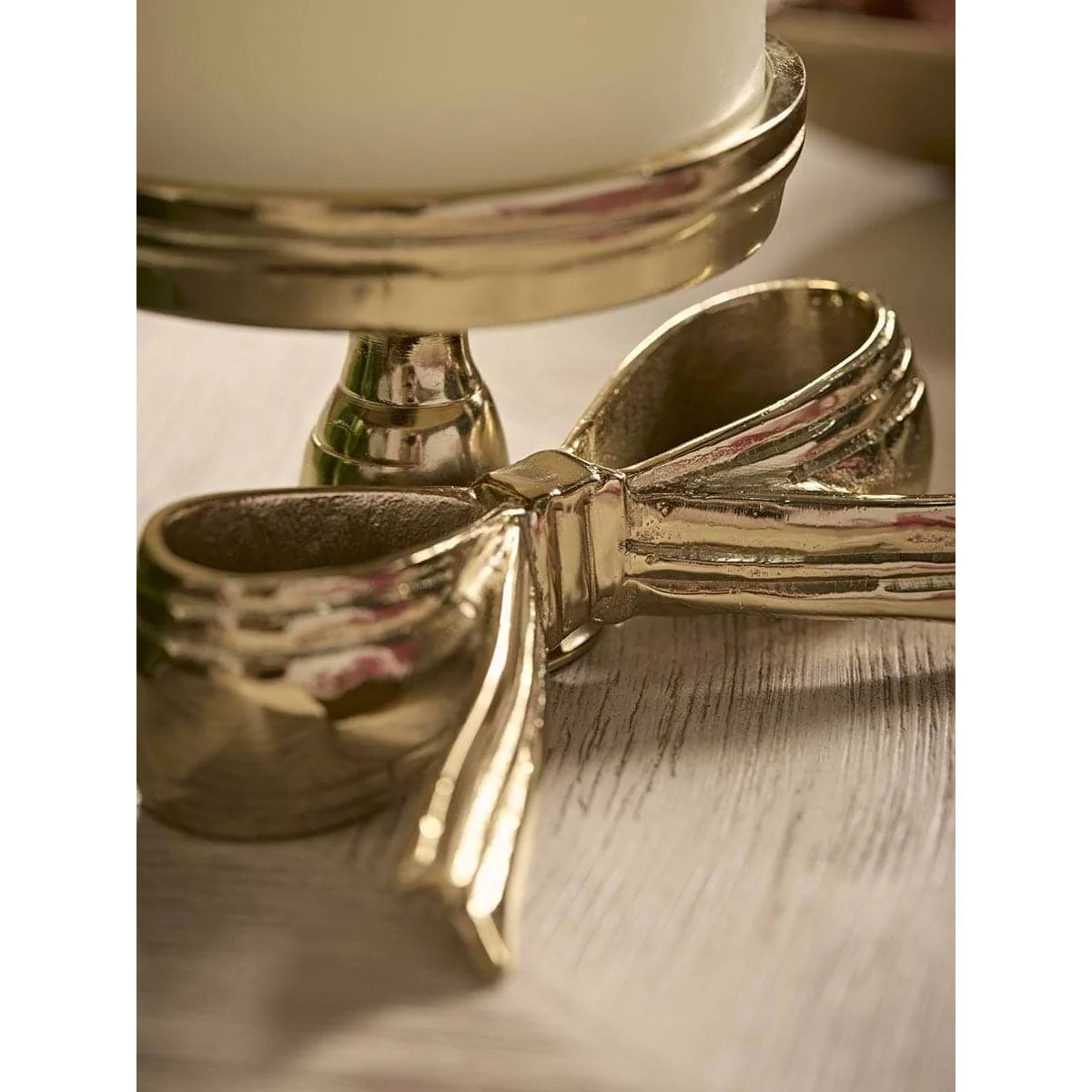 Bow Pillar Candle Holder – image 2