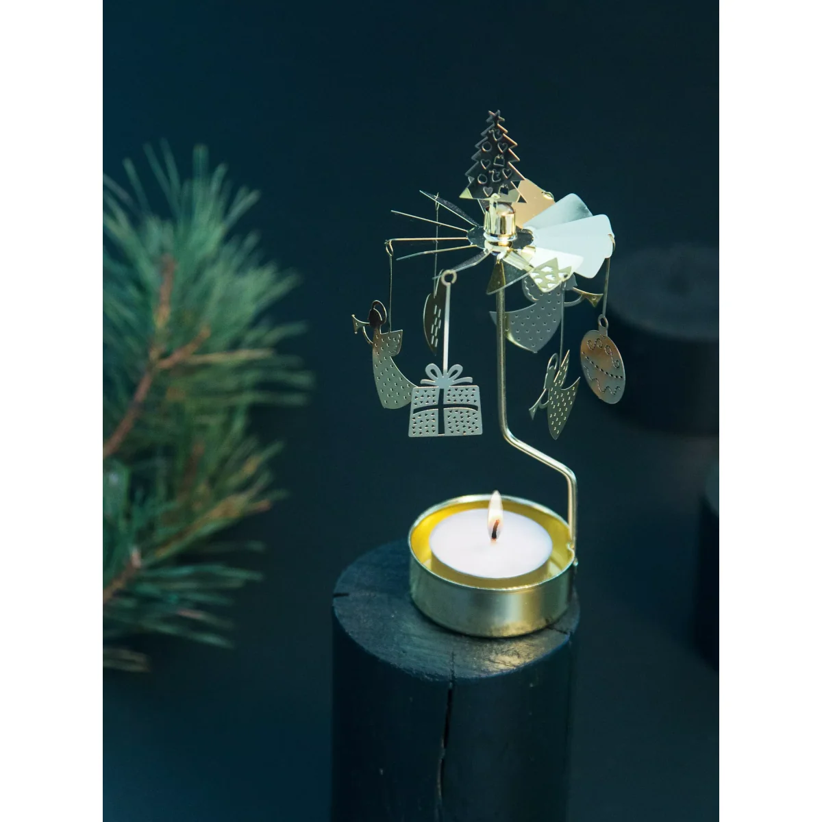 Pluto Produkter Christmas Spinner Tealight Candle Holder – image 2