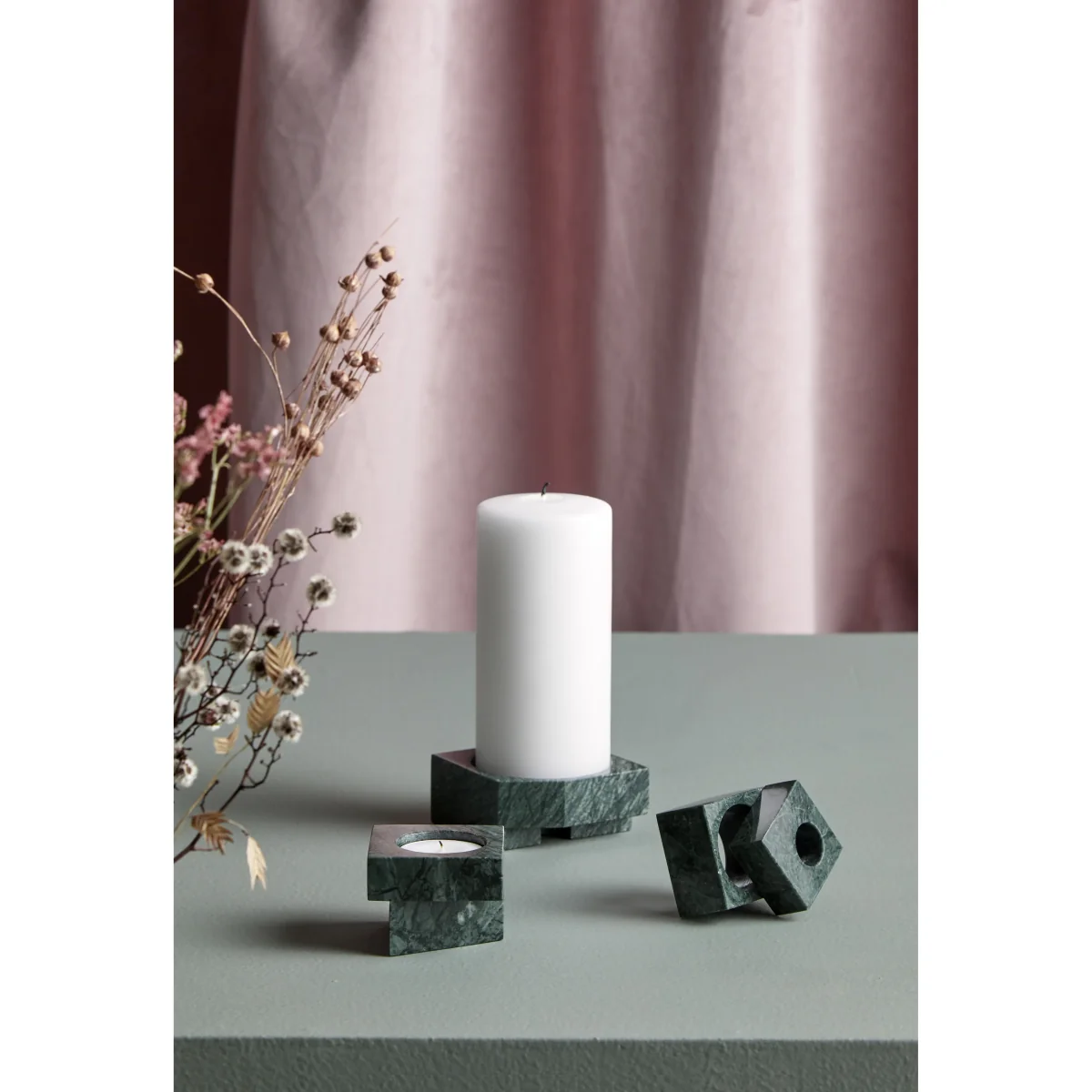 Woud Jeu de dés 3 candle holder marble Green – image 2