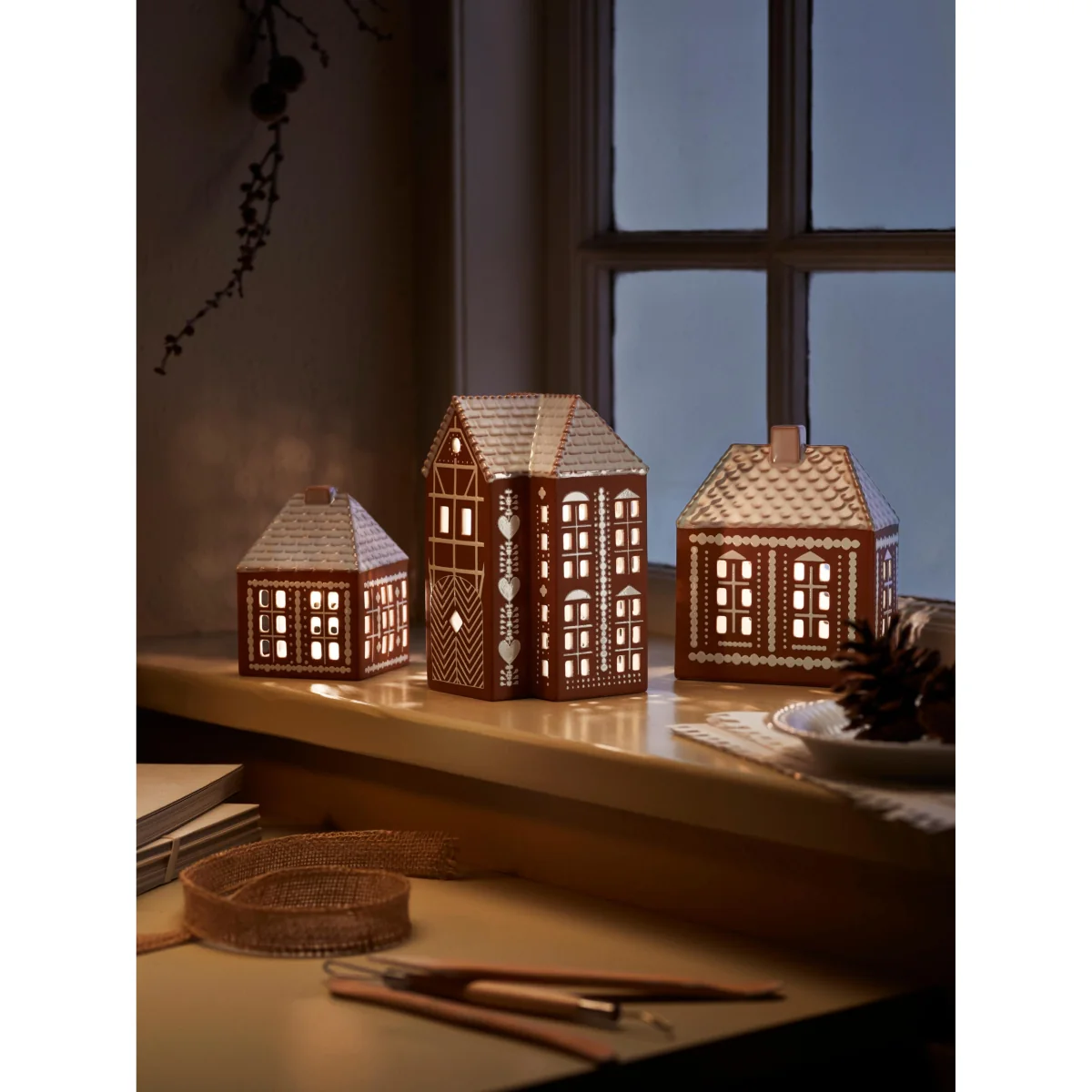Handmade Light House Gingerbread – image 10