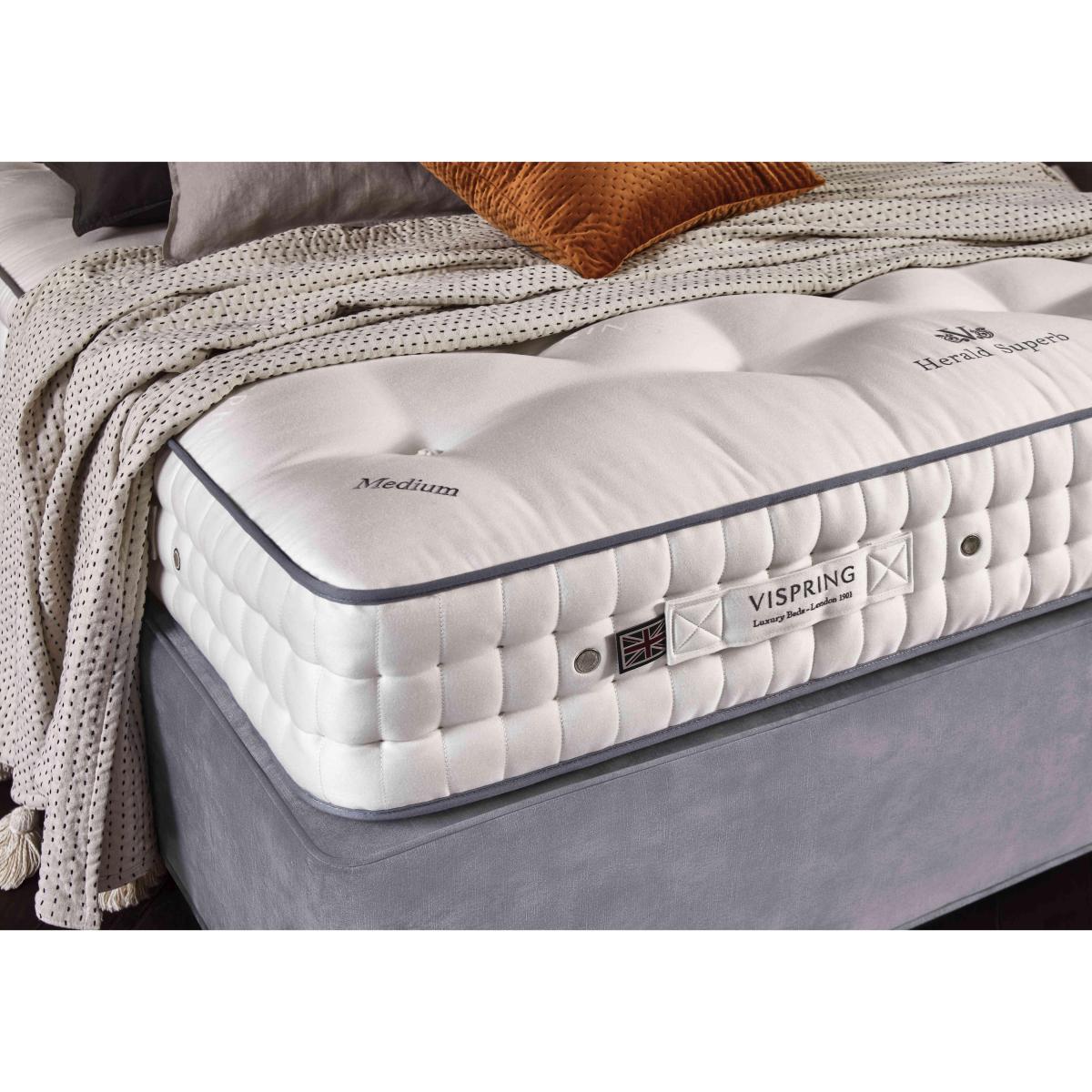 Vispring - Herald Superb Divan Set with Continental Drawers - Double - Lovely Coal – image 3