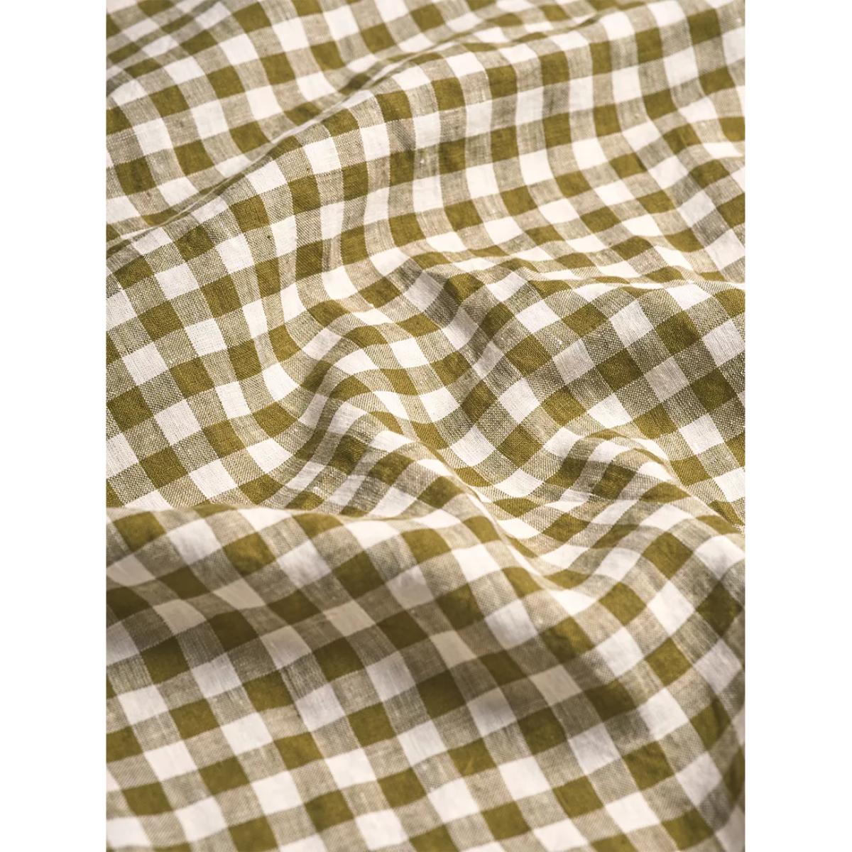 Piglet in Bed Gingham Linen Bedding – image 4