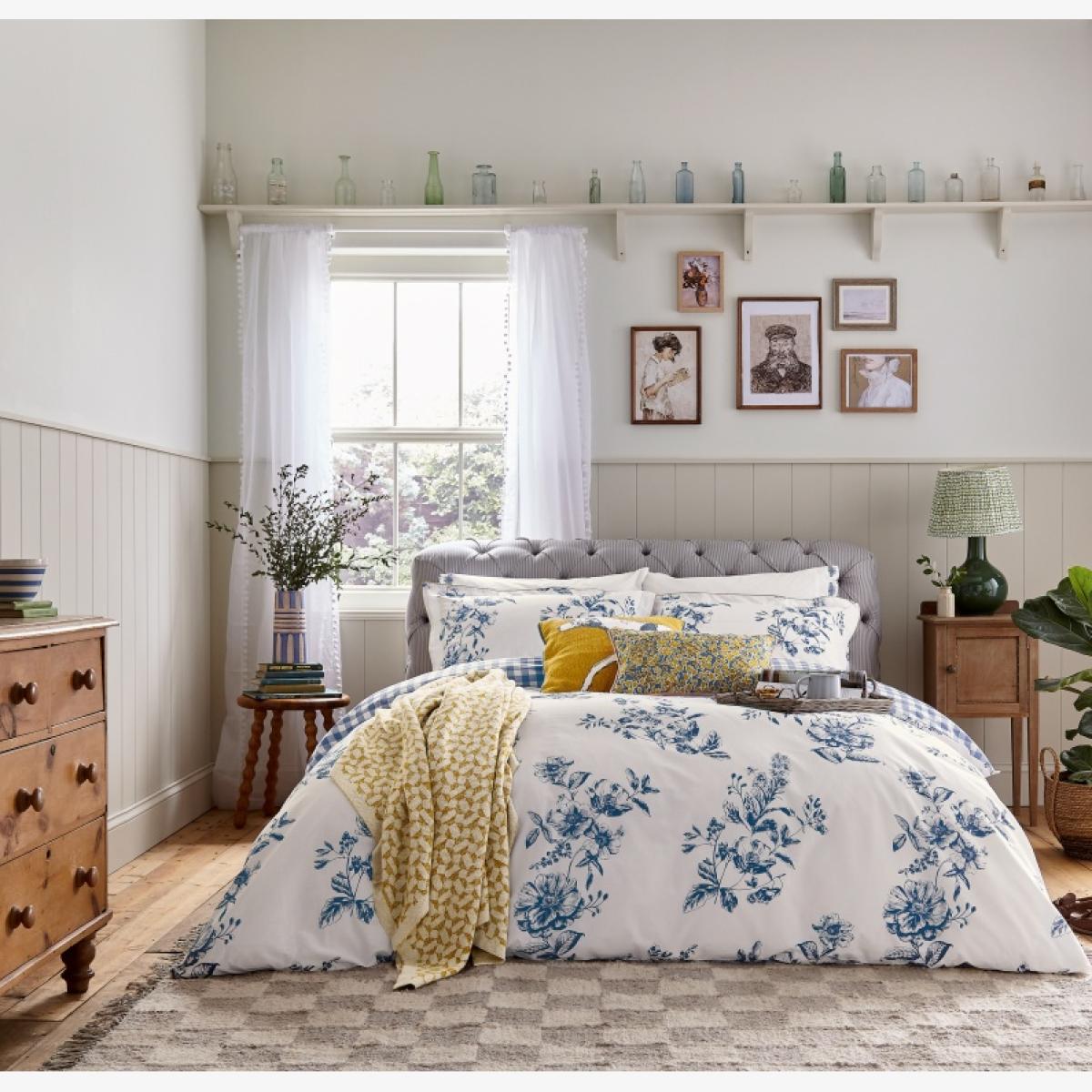 Joules Honey Floral Duvet Cover Set - Superking In Blue – image 1