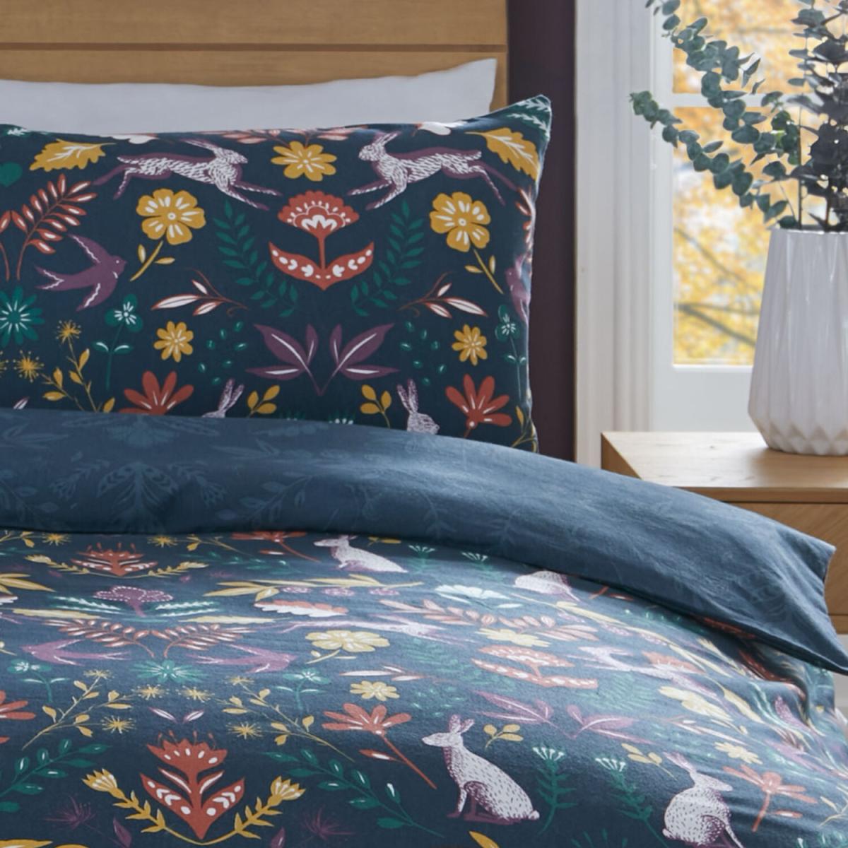Folky Forest Duvet Cover and Pillowcase Set - Navy / Superking – image 2