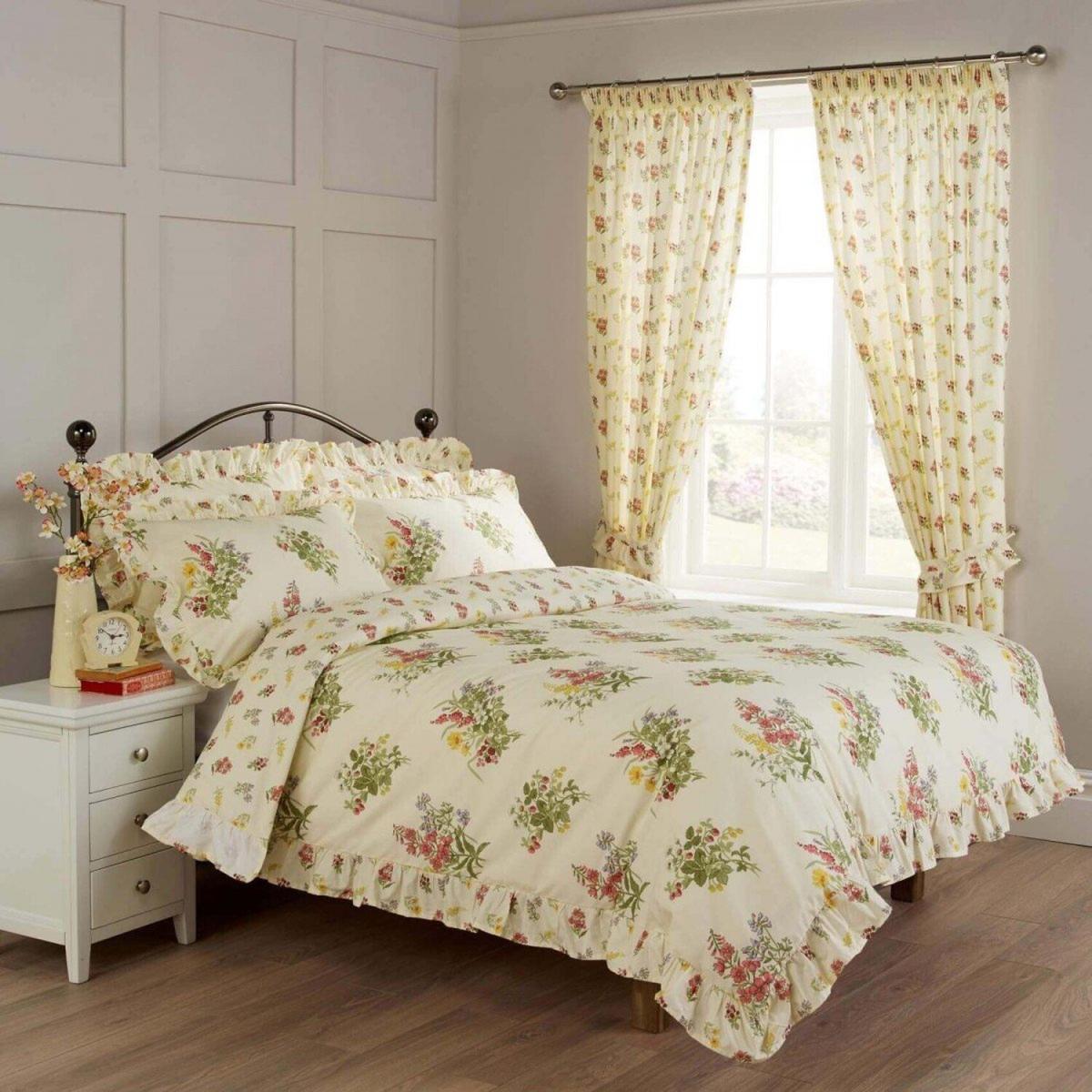 Vantona Country Nerissa Floral Duvet Cover Set - White/Mutli / Superking