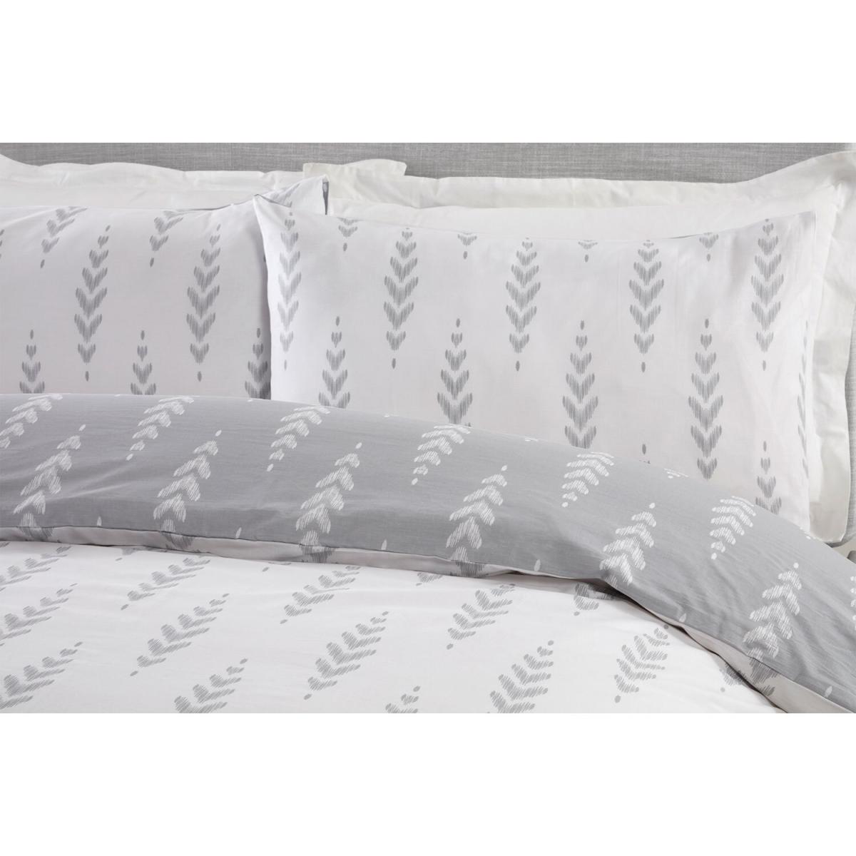 Purity Cooling Duvet and Pillowcase Set - Superking – image 3
