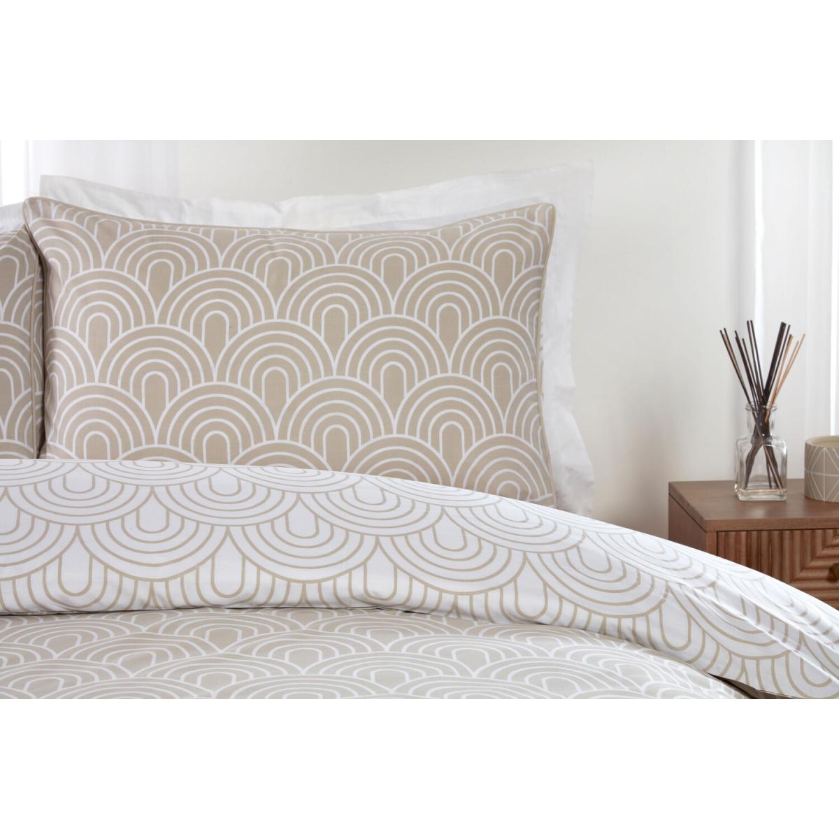 Arches Duvet Cover and Pillowcase Set - Natural / Superking – image 2