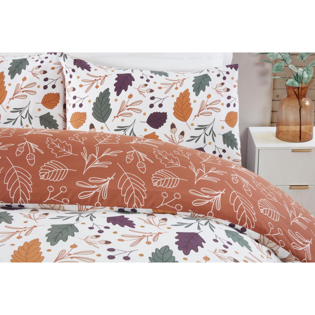 Autumnal Leaves Duvet Cover and Pillowcase Set - Rust / Superking – image 3
