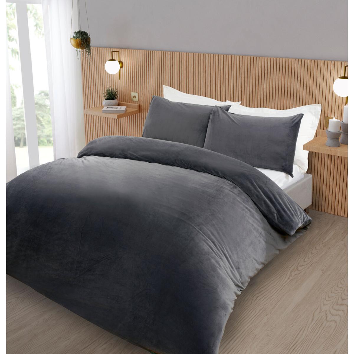 Helsinki Fleece Duvet Cover and Pillowcase Set - Charcoal / Superking – image 2
