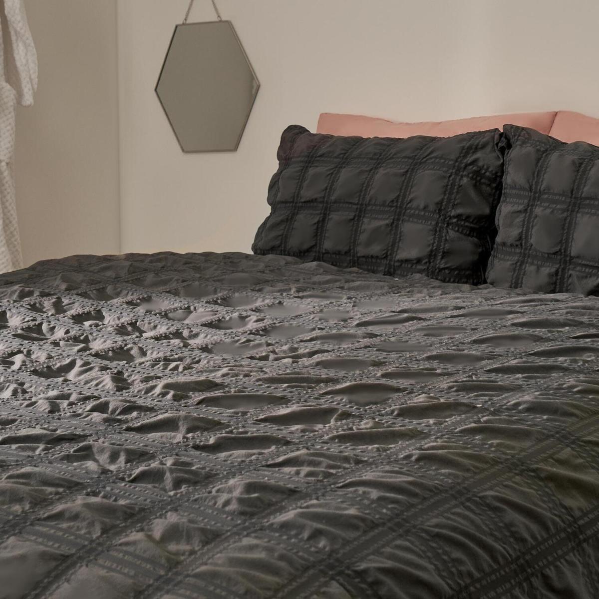 Sienna Check Seersucker Duvet Cover with Pillowcase Bedding Set - Grey / Superking – image 2