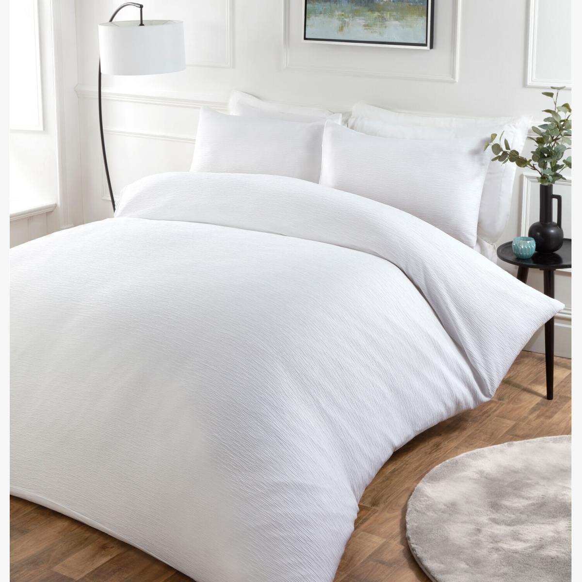 Milan Textured Duvet Cover and Pillowcase Set - White / Superking – image 1