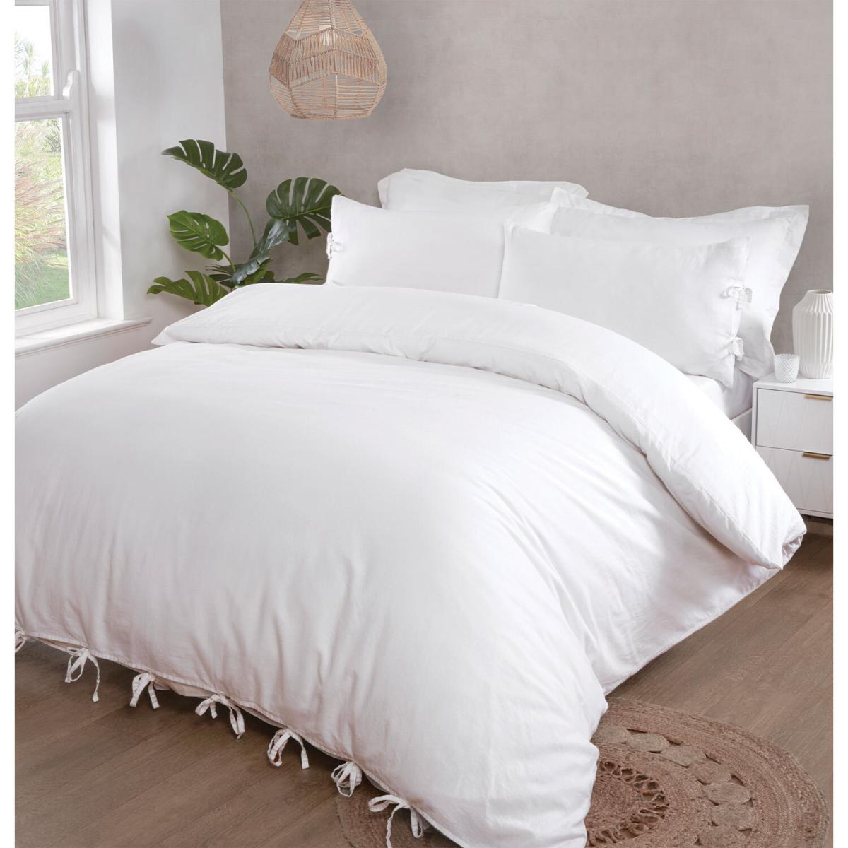 Cotton Linen Duvet and Pillowcase Set - White / Superking – image 2