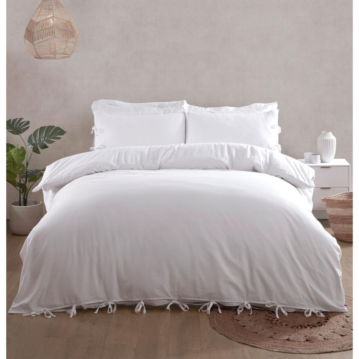 Cotton Linen Duvet and Pillowcase Set - White / Superking – image 3