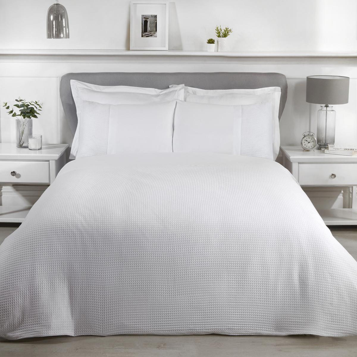 Luxury Waffle Duvet Cover and Pillowcase Set - Navy / Superking – image 7