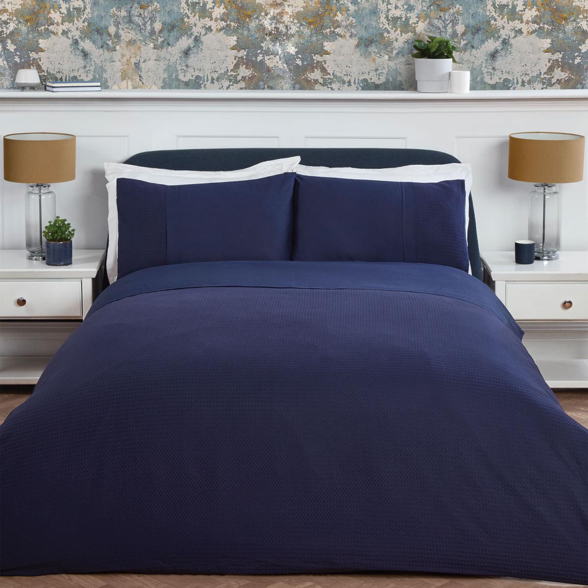 Luxury Waffle Duvet Cover and Pillowcase Set - Navy / Superking – image 10