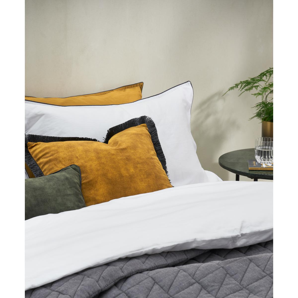 Hylia Washed Cotton Satin Duvet Cover + 2 Pillowcases, Double, White – image 3