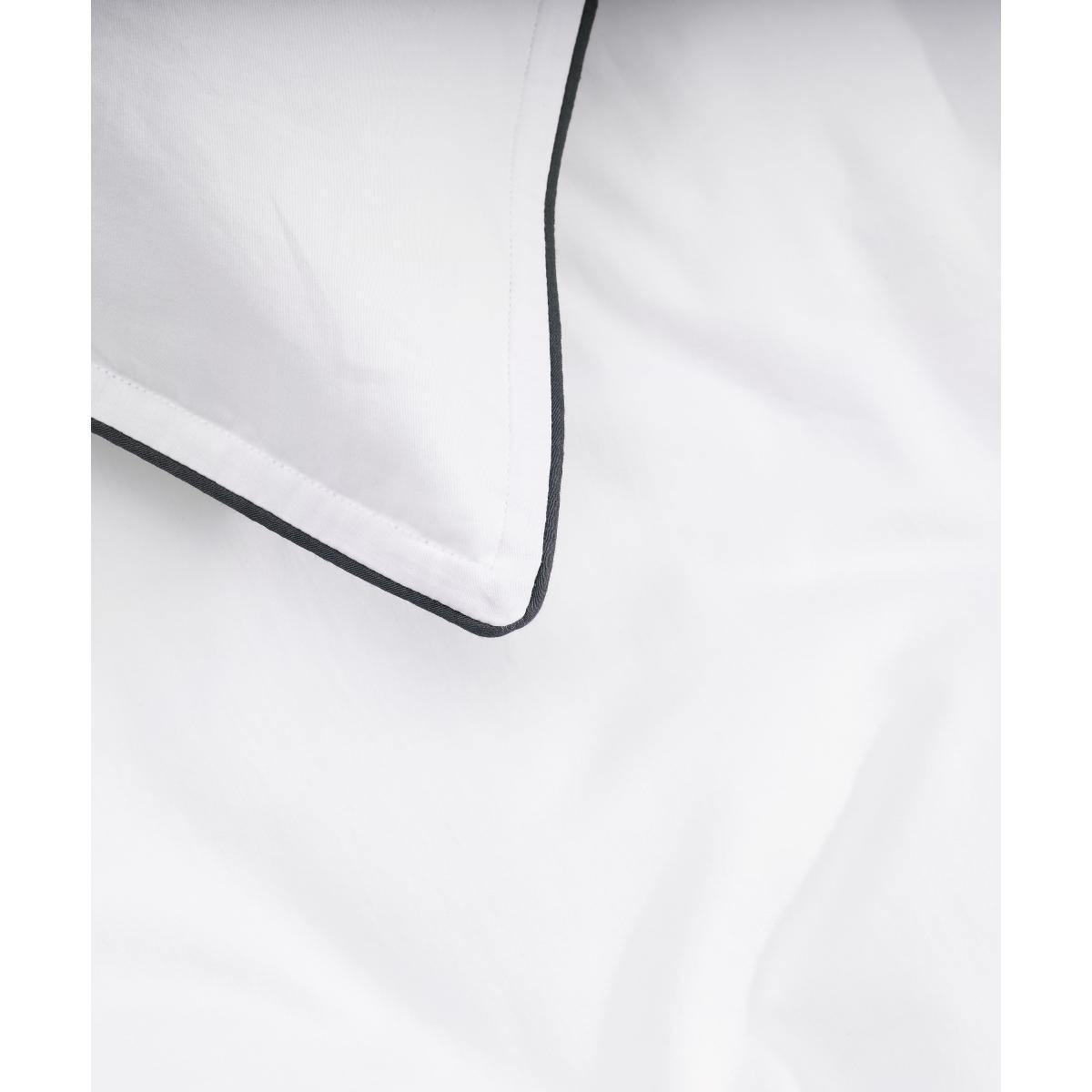 Hylia Washed Cotton Satin Duvet Cover + 2 Pillowcases, Double, White – image 5